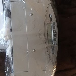 Multi-disc CD changer